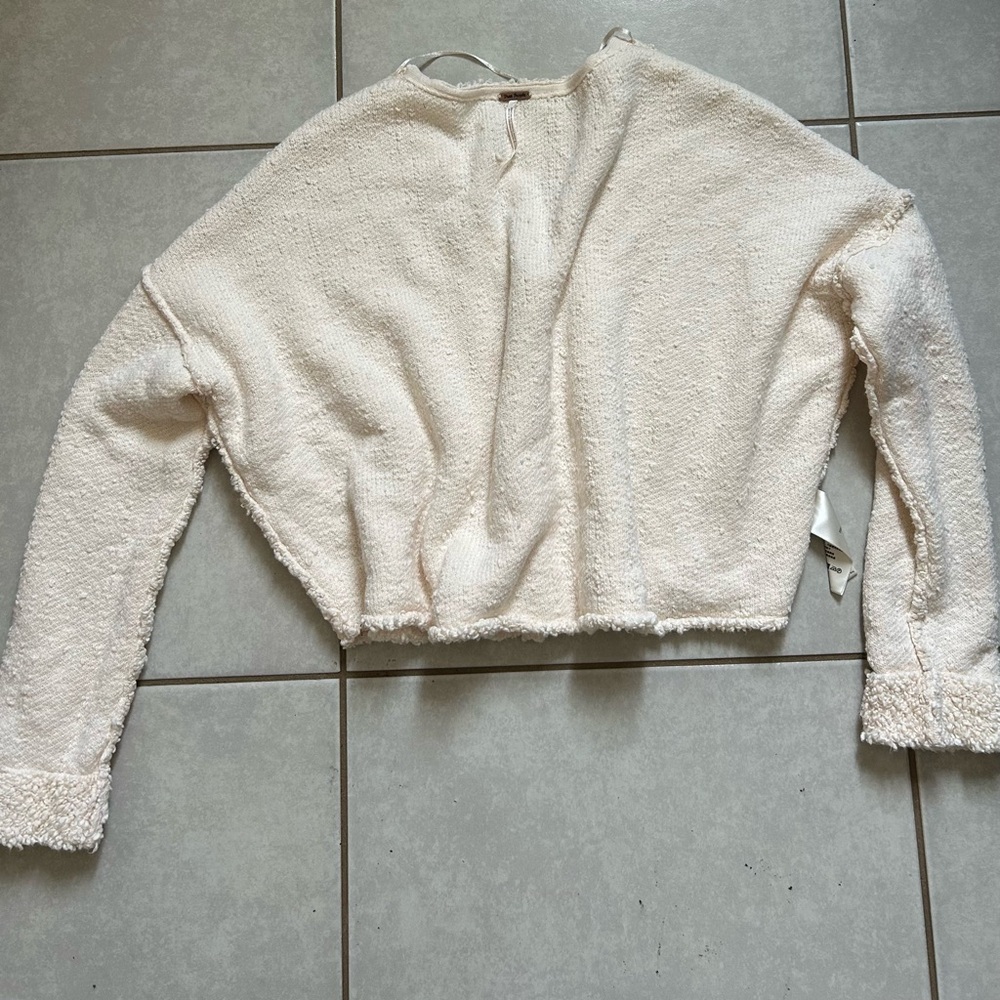 Free People Popcorn Pullover sweater in a cream color - Picture 9 of 9